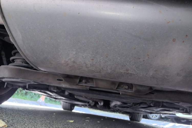 Used Volvo S60 2014 S60L 2.0T Zhiyuan Edition Chassis Rear