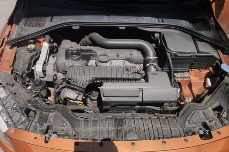 Used Volvo S60 2014 T5 Zhiya Edition Engine Bay