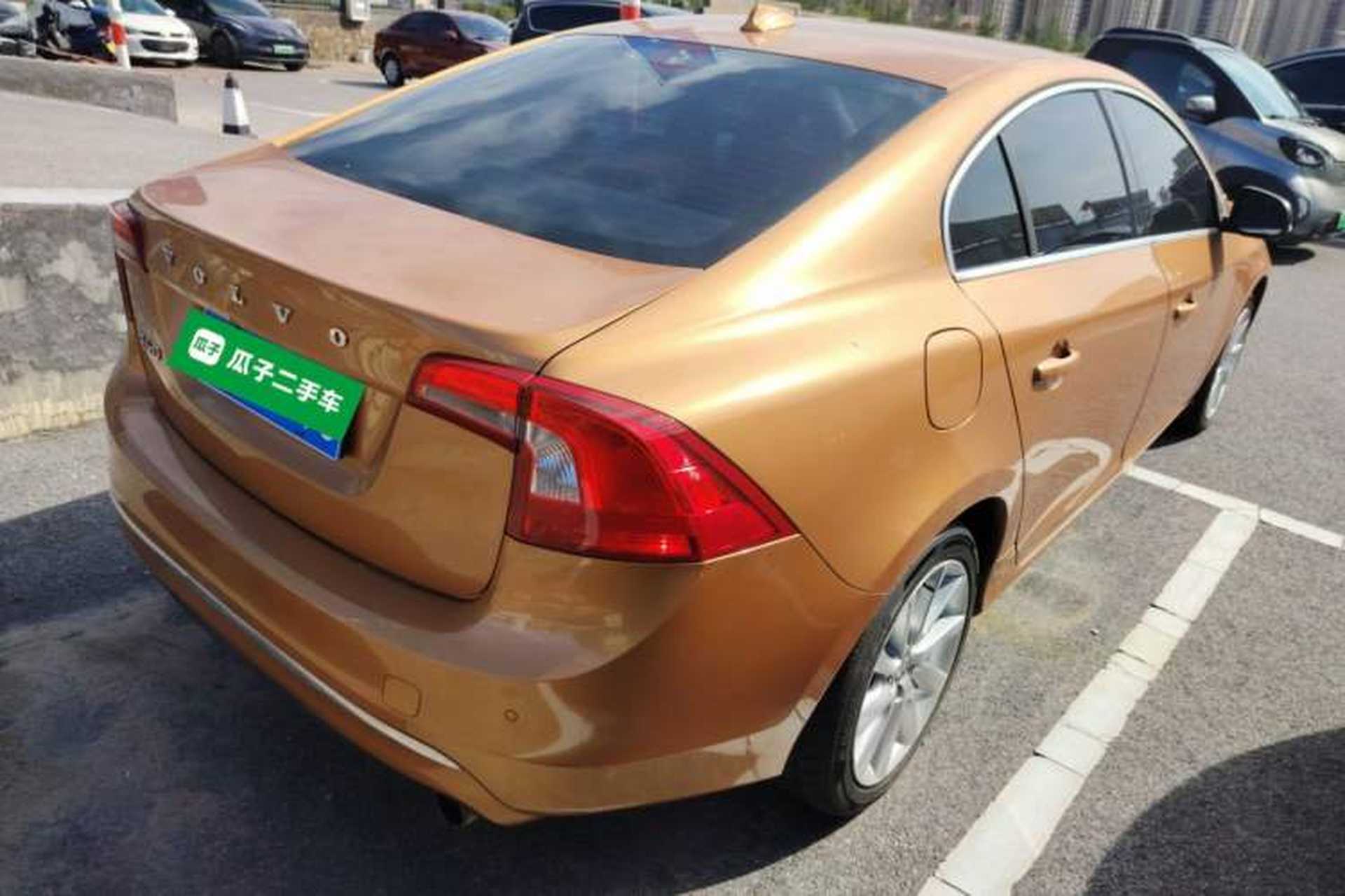 Used Volvo S60 2014 S60L 2.0T Zhiyuan Edition Exterior 5