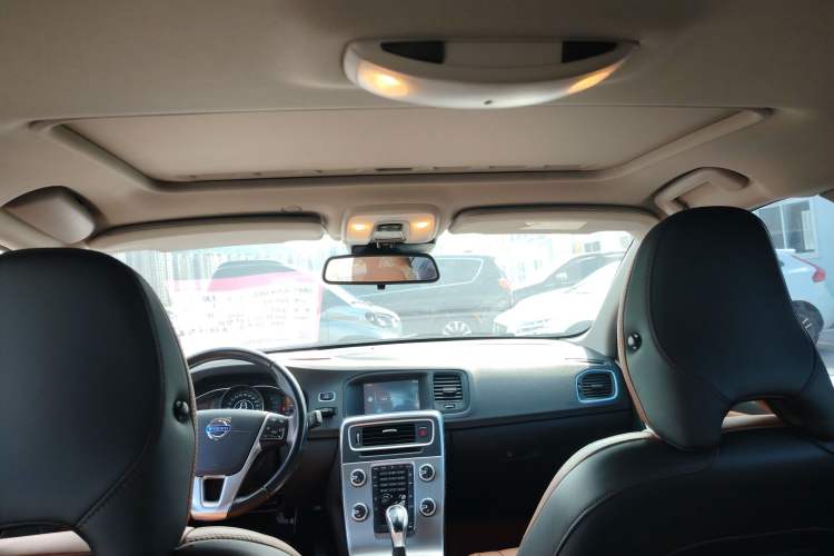 Used Volvo S60 2014 S60L 2.0T Zhiyuan Edition Headliner