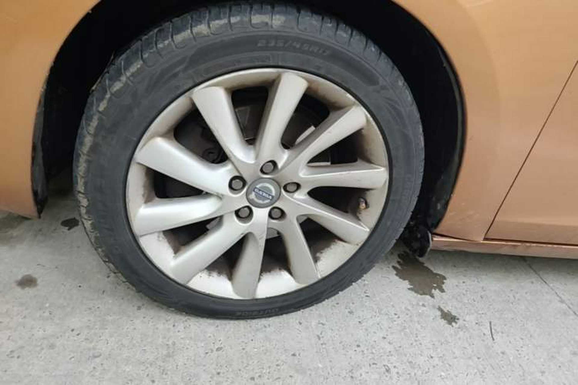 Used Volvo S60 2014 S60L 2.0T Zhiyuan Edition Left Front Wheel Hub