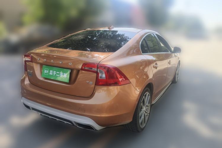 Used Volvo S60 2014 T5 Zhiya Edition Rear Right 45 Deg