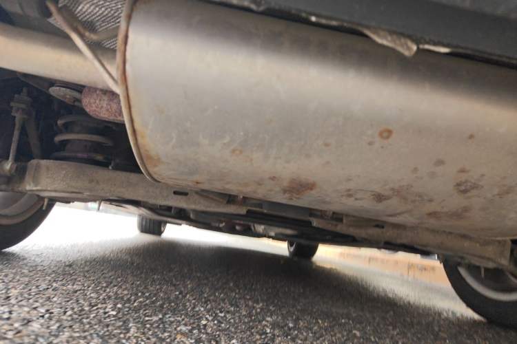 Used Volvo S60 2015 S60L 2.0T Zhiyuan Edition Chassis Rear