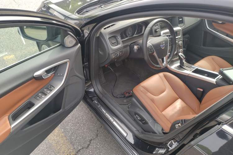 Used Volvo S60 2015 S60L T5 Intelligent Drive Edition Driver Seat