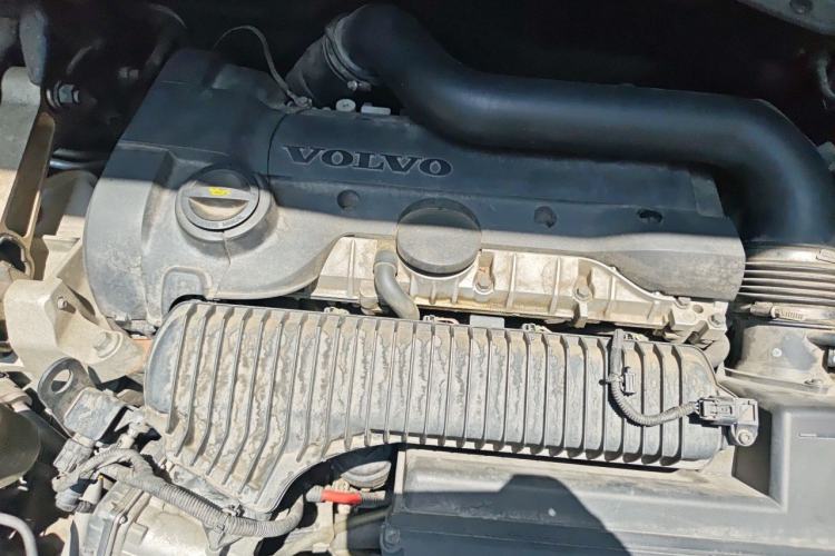 Used Volvo S60 2015 S60L 2.0T Smart Drive Edition Engine Bay