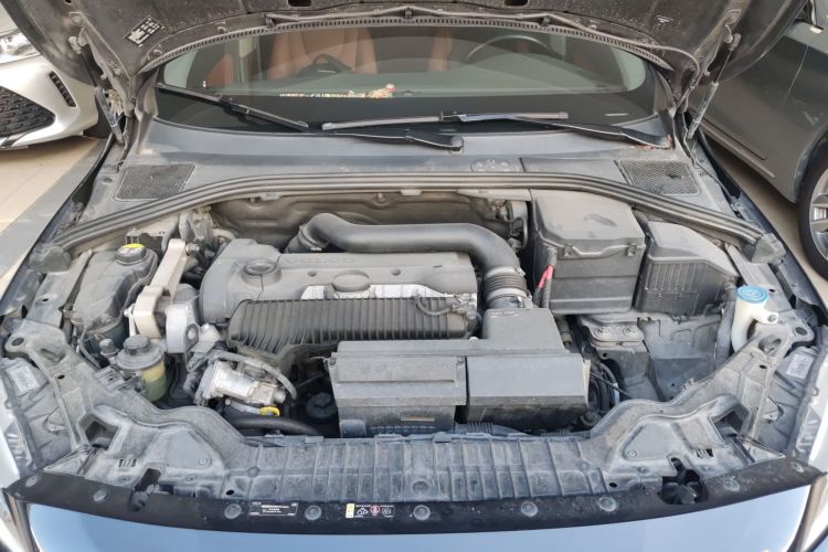 Used Volvo S60 2015 S60L T5 Intelligent Drive Edition Engine Bay