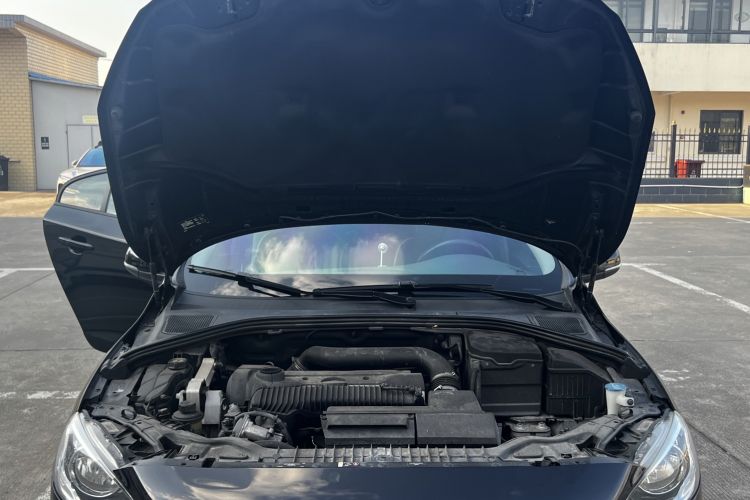 Used Volvo S60 2015 S60L 2.0T Smart Drive Edition Engine Bay