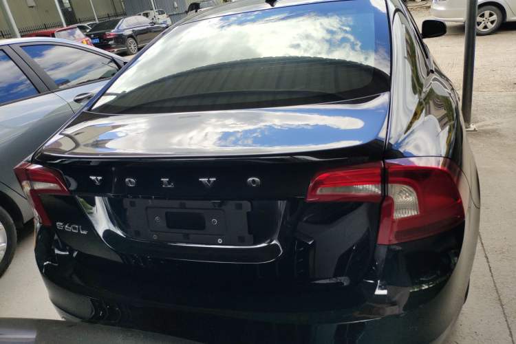 Used Volvo S60 2015 S60L 2.0T Smart Drive Edition Exterior 4