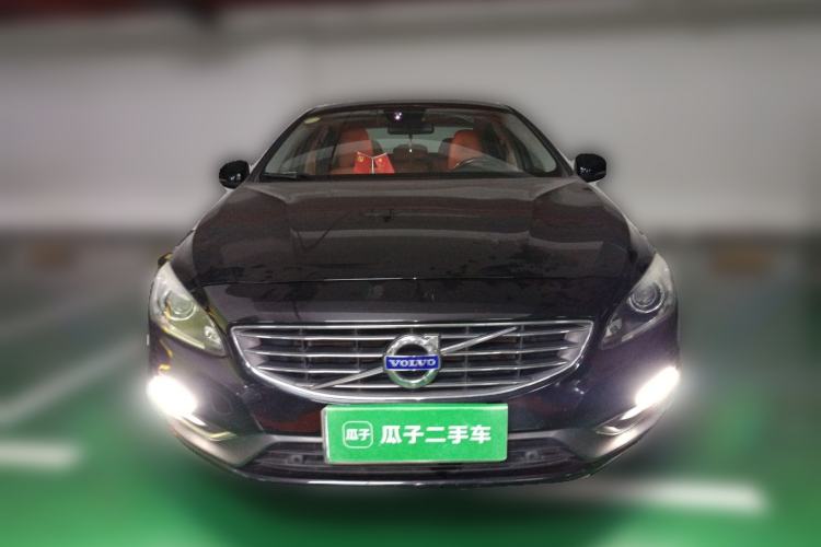 Used Volvo S60 2015 S60L 2.0T Zhiyuan Edition Front