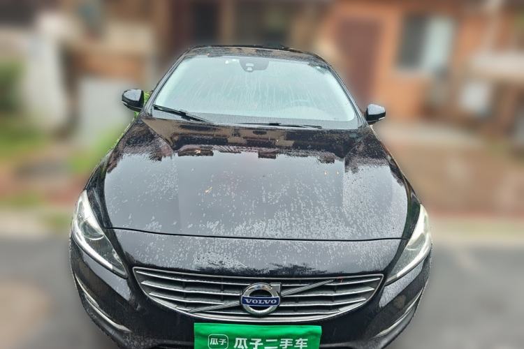 Used Volvo S60 2015 S60L 2.0T Zhiyuan Edition Front