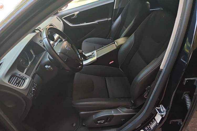 Used Volvo S60 2015 S60L 2.0T Smart Drive Edition Left Front Seat