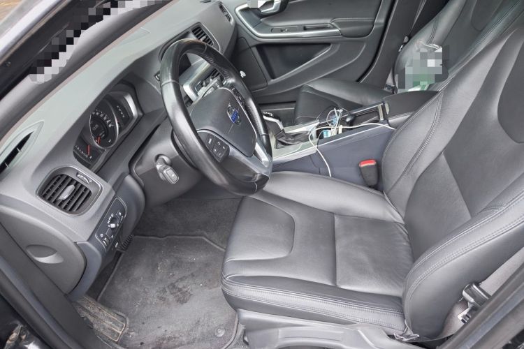 Used Volvo S60 2015 S60L 2.0T Zhiyuan Edition Left Front Seat