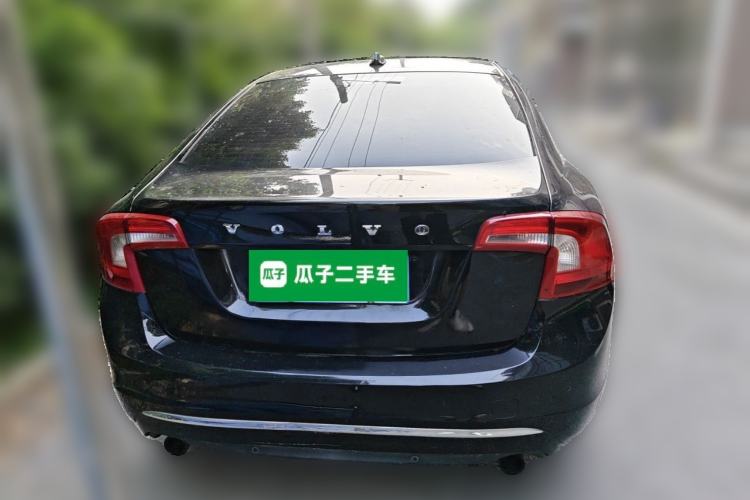 Used Volvo S60 2015 S60L 2.0T Zhiyuan Edition Rear