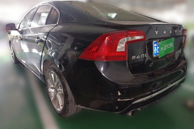 Used Volvo S60 2015 S60L 2.0T Zhiyuan Edition Rear Left 45 Deg