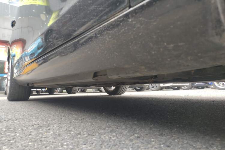 Used Volvo S60 2015 S60L T5 Intelligent Drive Edition Right Side Sill