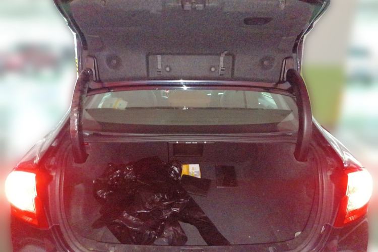 Used Volvo S60 2015 S60L 2.0T Zhiyuan Edition Trunk