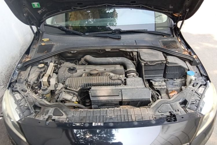 Used Volvo S60 2015 S60L T5 Intelligent Drive Edition Engine Bay