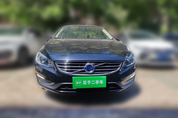 Used Volvo S60 2015 S60L 2.0T Zhiyuan Edition Front