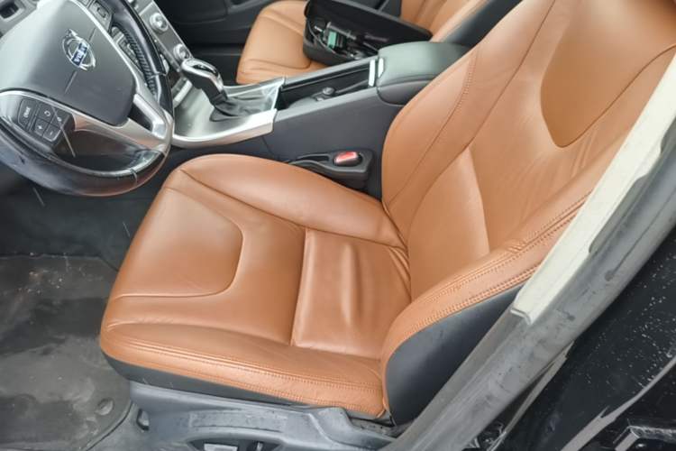 Used Volvo S60 2015 S60L T5 Intelligent Drive Edition Left Front Seat
