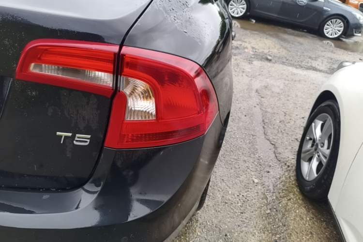 Used Volvo S60 2015 S60L T5 Intelligent Drive Edition Right Rear Taillight