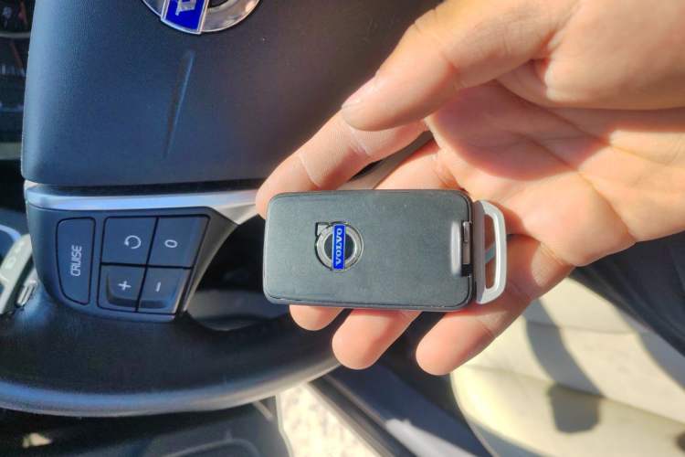 Used Volvo S60 2015 S60L 2.0T Zhiyuan Edition Vehicle Key