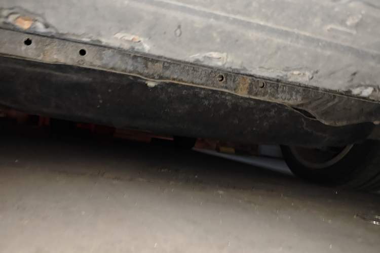 Used Volvo S60 2015 S60L 2.0T Zhiyuan Edition Chassis Front