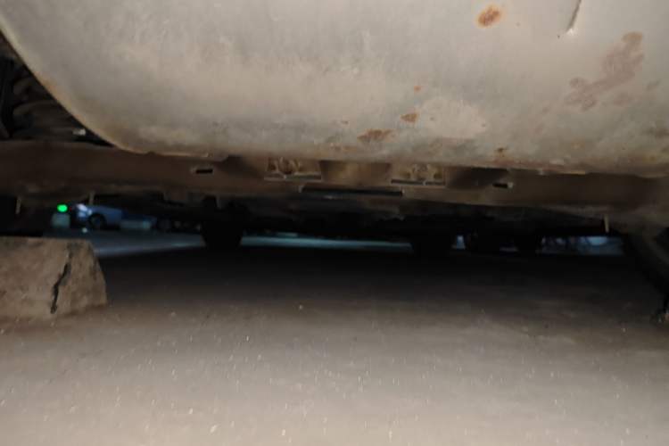 Used Volvo S60 2015 S60L 2.0T Zhiyuan Edition Chassis Rear