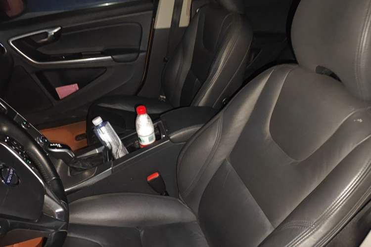 Used Volvo S60 2015 S60L 2.0T Zhiyuan Edition Left Front Seat