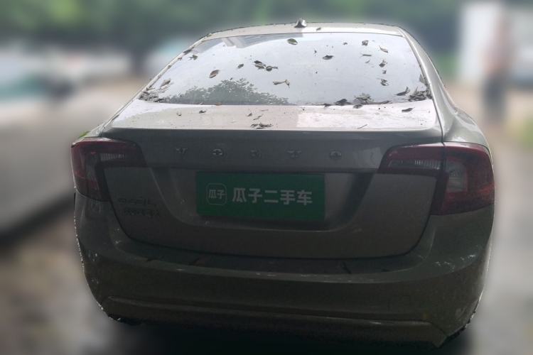 Used Volvo S60 2015 S60L 2.0T Zhiyuan Edition Rear