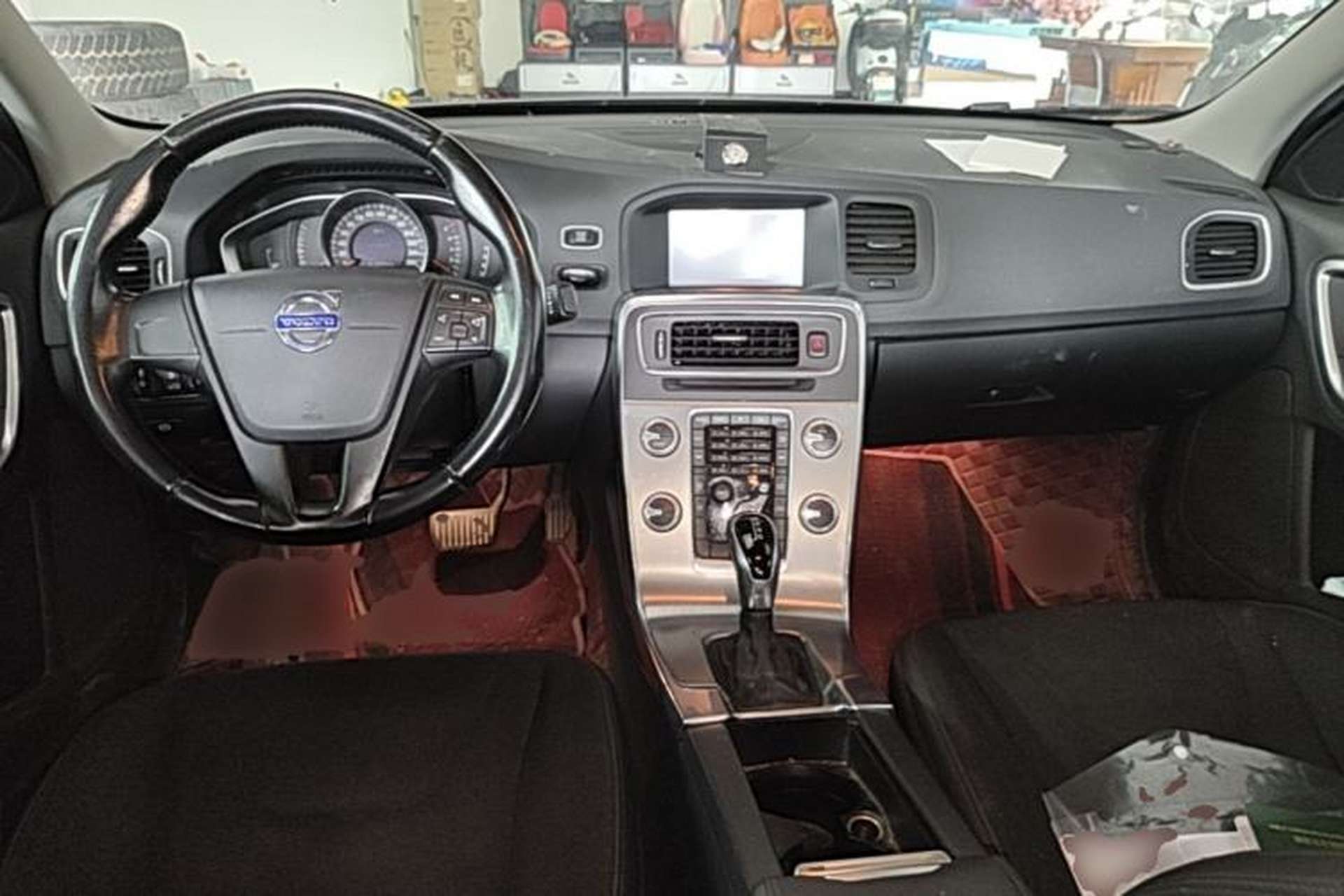 Used Volvo S60 2015 S60L 2.0T Smart Drive Edition Center Console