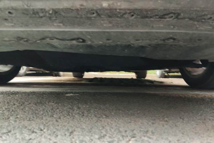 Used Volvo S60 2015 S60L 2.0T Zhiyuan Edition Chassis Front