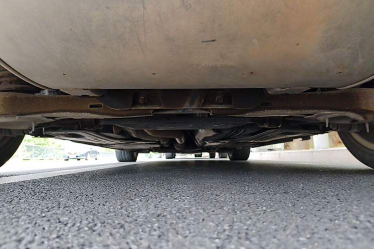 Used Volvo S60 2015 S60L 2.0T Zhiyuan Edition Chassis Rear