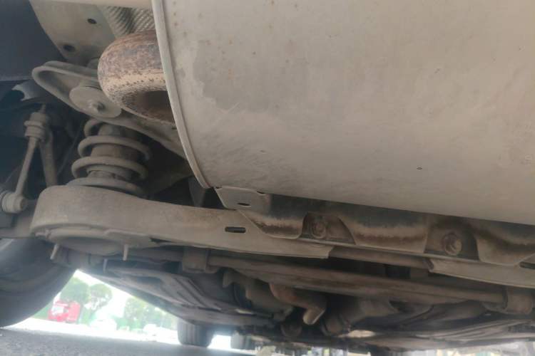 Used Volvo S60 2015 S60L 2.0T Zhiyuan Edition Chassis Rear