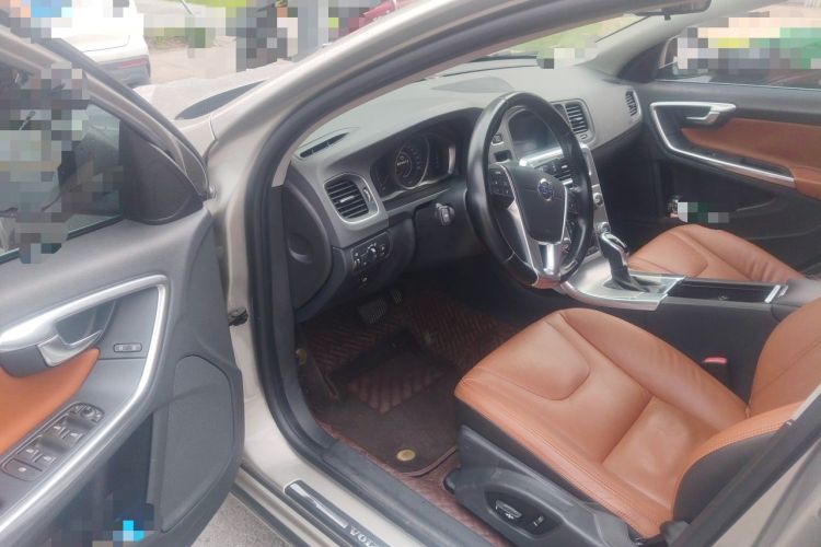 Used Volvo S60 2015 S60L 2.0T Zhiyuan Edition Driver Seat