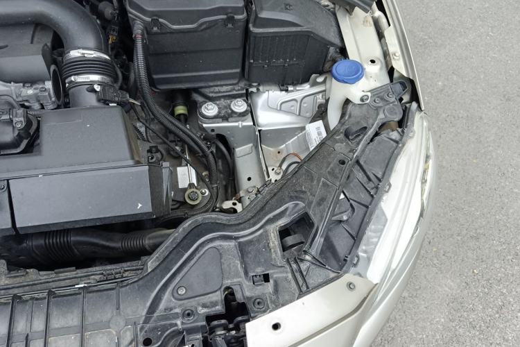 Used Volvo S60 2015 S60L T5 Zhiyue Edition Engine Bay Left