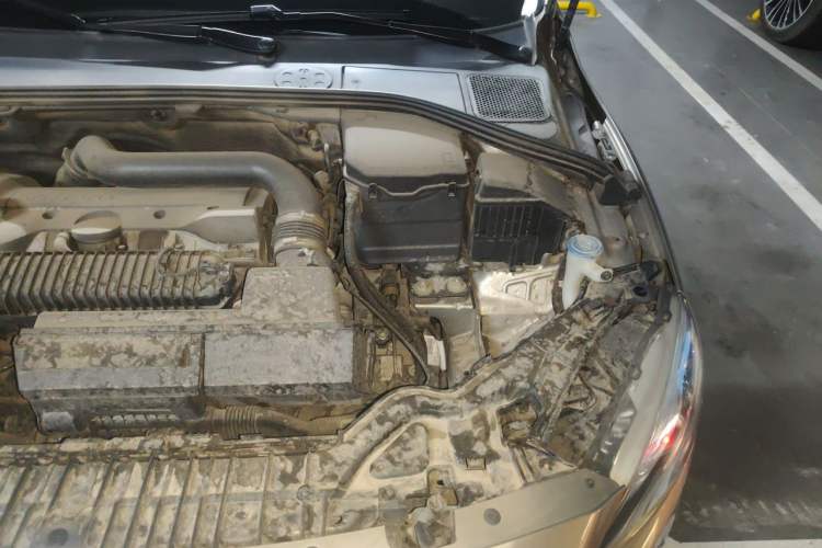 Used Volvo S60 2015 S60L T5 Intelligent Drive Edition Engine Bay Left