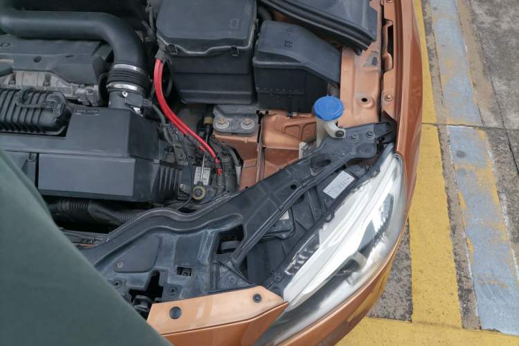 Used Volvo S60 2015 S60L T5 Intelligent Drive Edition Engine Bay Left