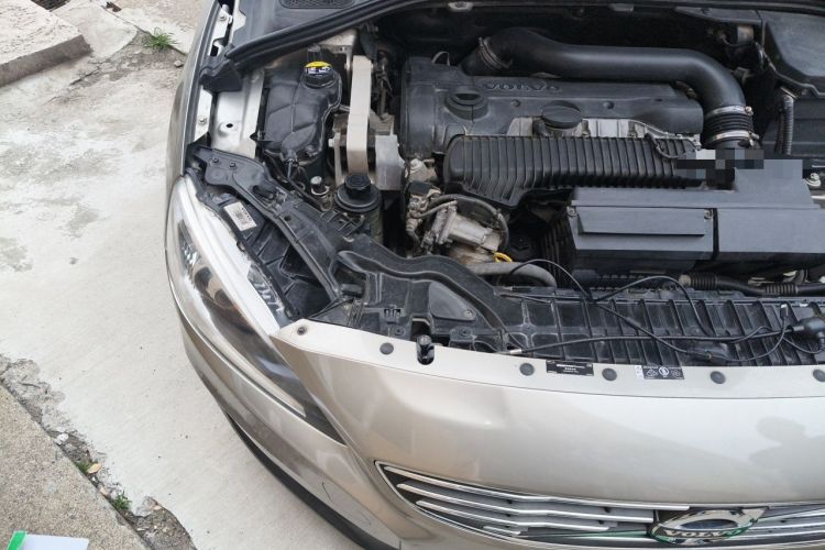 Used Volvo S60 2015 S60L 2.0T Smart Drive Edition Engine Bay Right
