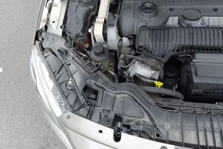 Used Volvo S60 2015 S60L T5 Zhiyue Edition Engine Bay Right