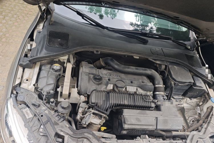 Used Volvo S60 2015 S60L T5 Intelligent Drive Edition Engine Bay Right