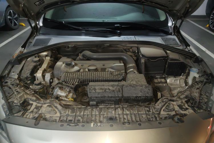 Used Volvo S60 2015 S60L T5 Intelligent Drive Edition Engine Bay