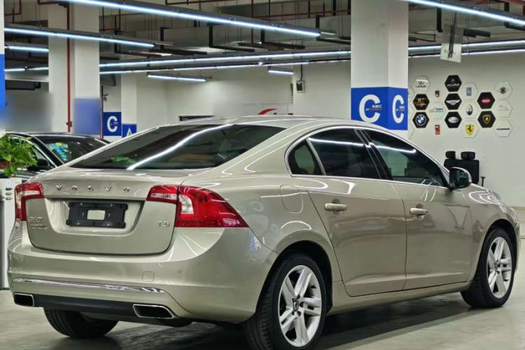 Used Volvo S60 2015 S60L T5 Intelligent Drive Edition Exterior 4