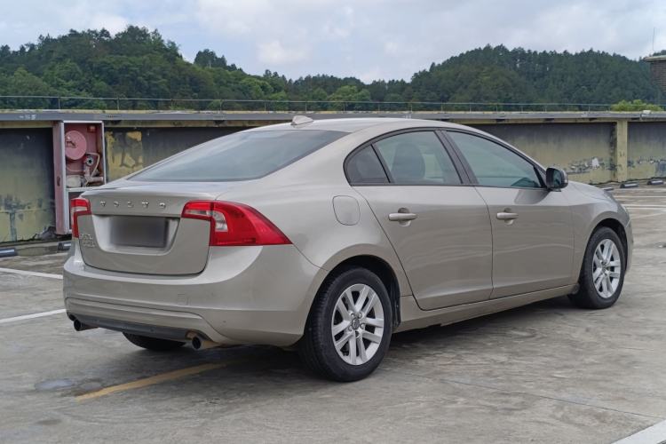 Used Volvo S60 2015 S60L 2.0T Smart Drive Edition Exterior 4