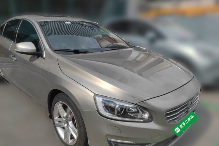 Used Volvo S60 2015 S60L T5 Intelligent Drive Edition Front Right 45 Deg