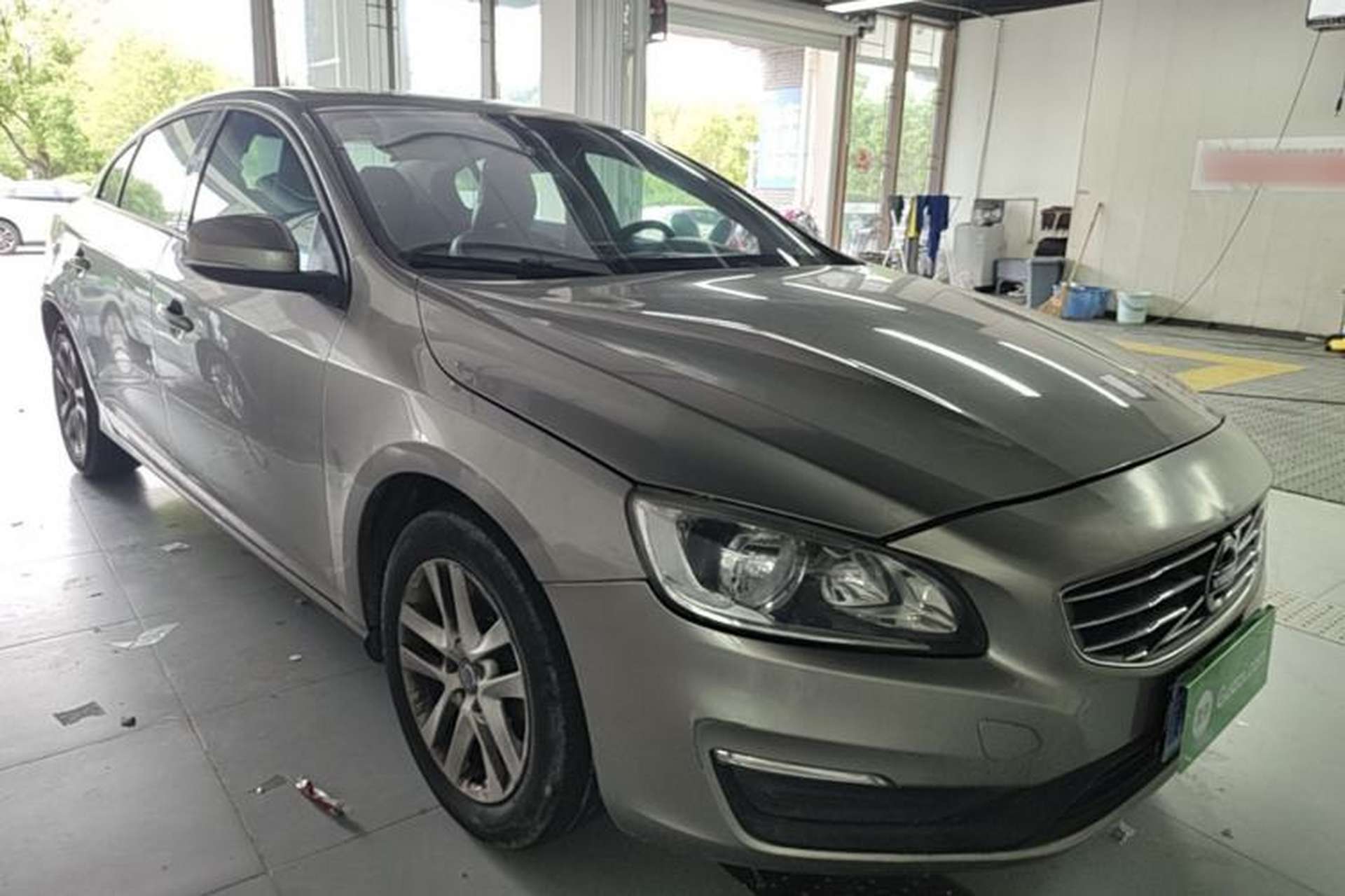 Used Volvo S60 2015 S60L 2.0T Smart Drive Edition Front Right 45 Deg