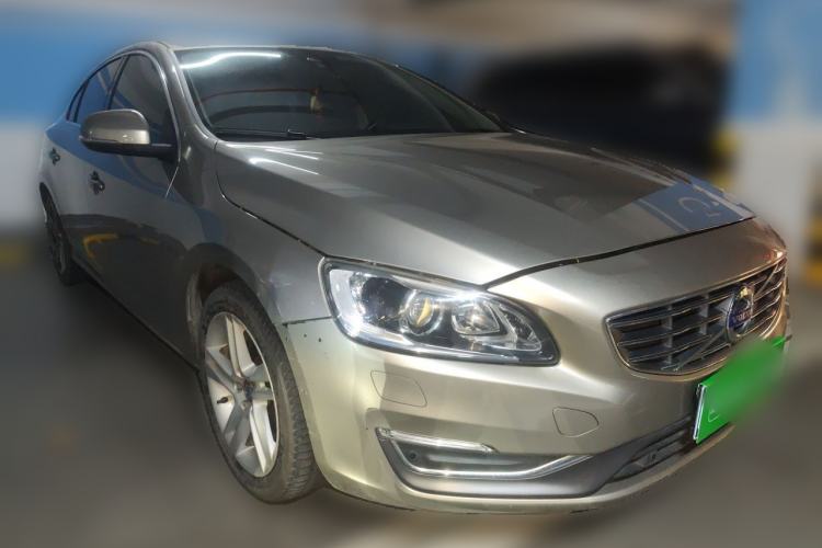 Used Volvo S60 2015 S60L T5 Intelligent Drive Edition Front Right 45 Deg