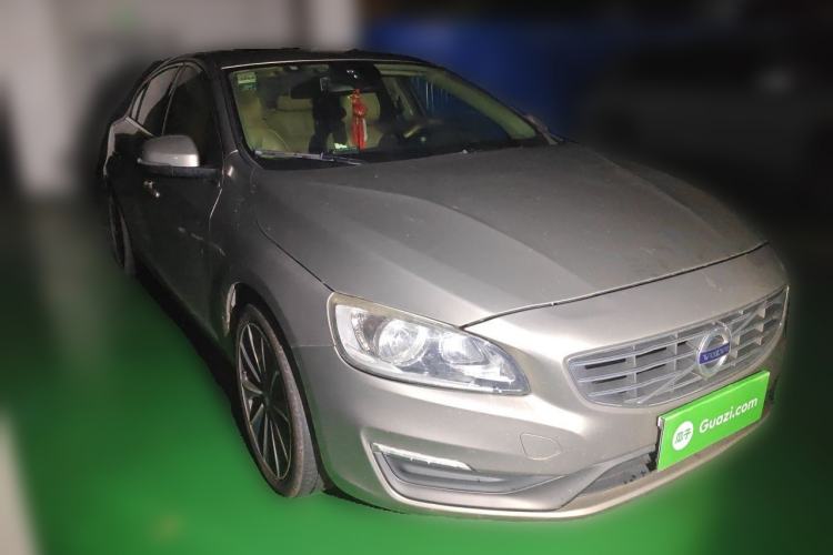 Used Volvo S60 2015 S60L 2.0T Smart Drive Edition Front Right 45 Deg