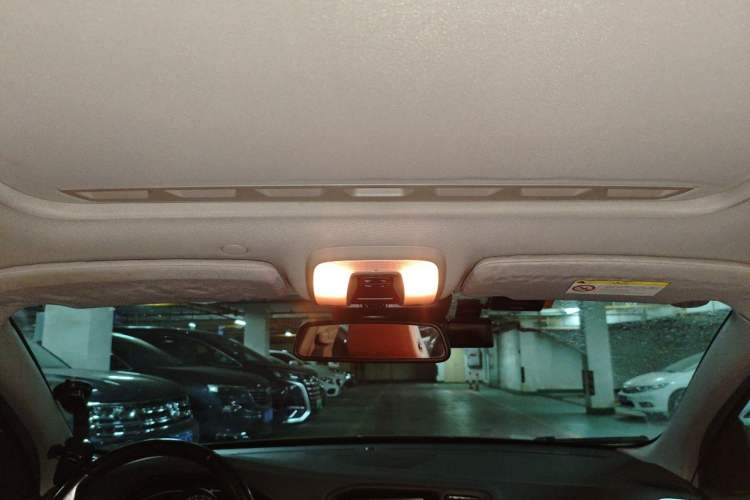Used Volvo S60 2015 S60L 2.0T Zhiyuan Edition Headliner
