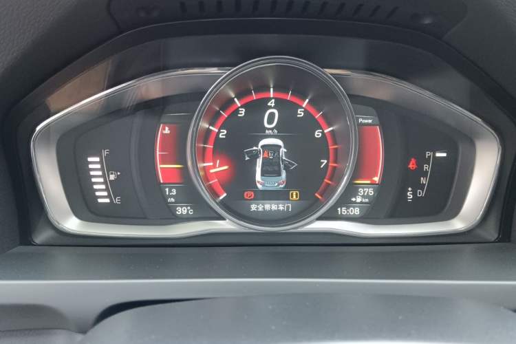 Used Volvo S60 2015 S60L T5 Zhiyue Edition Instrument Cluster