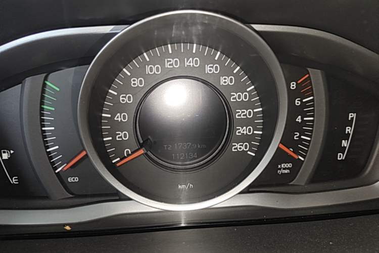 Used Volvo S60 2015 S60L 2.0T Smart Drive Edition Instrument Cluster